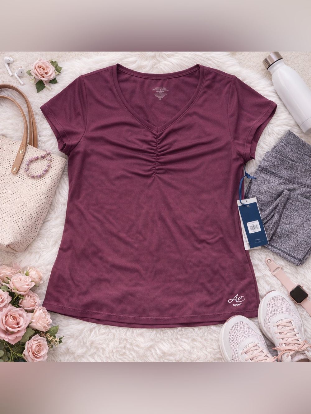 NWT. Aéropostale Sport Women's Performance V-Neck Ruched Short Sleeve Top.